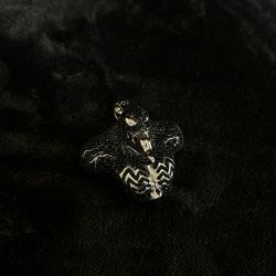 Venom Pendant 