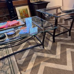 Glass Top Coffee Table + Matching End Table - $50 (Woodbridge) ‹