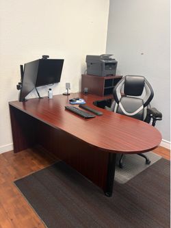 Office Desk with Stand