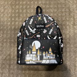 New with out tags! Mint- Funko Harry Potter Hogwarts Mini Backpack Wizarding World Drop 