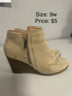 Suede Beige Boots