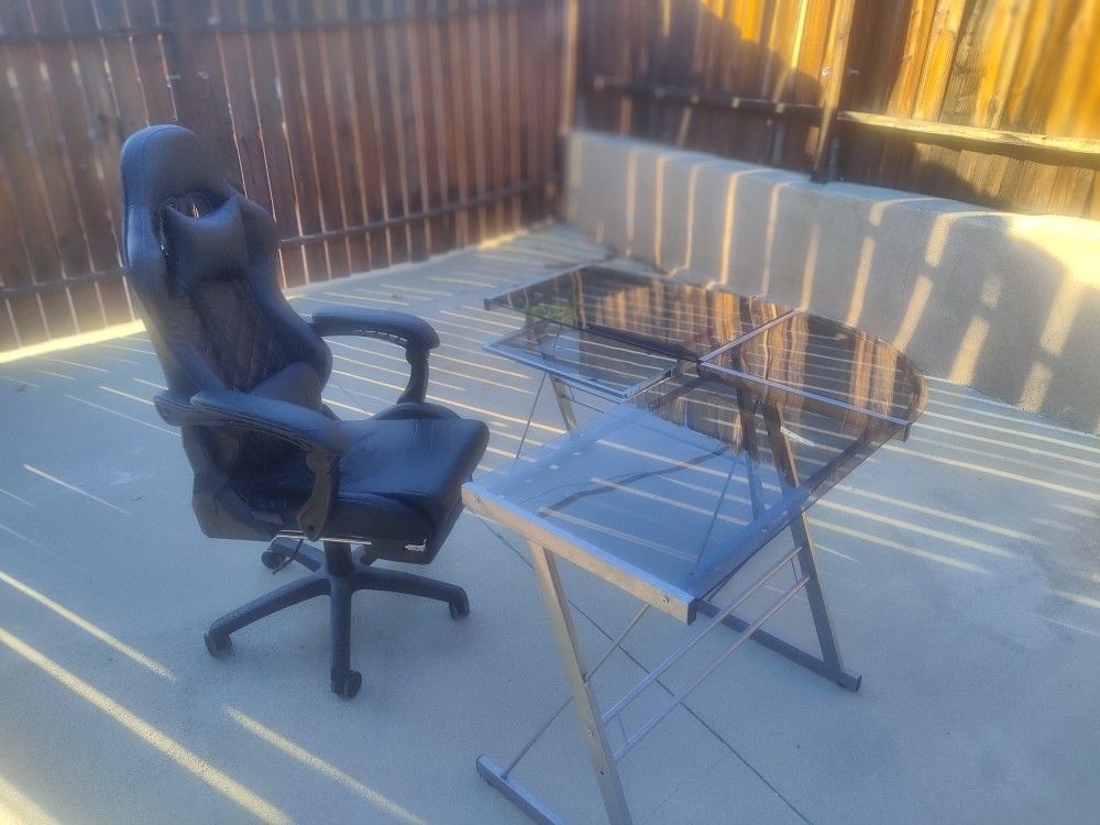 Walker Edison 51" Modern Glass Corner Computer/Gaming Desk D51L29SM 