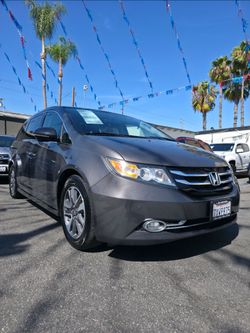 2017 Honda Odyssey $2,495* DOWN/ENGANCHE*