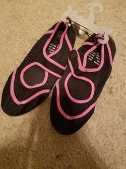 Swim shoes