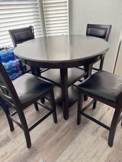 Kitchen table set 4