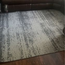 6x8 Rug Good Condition !