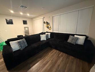 Black couch 3 pc sectional