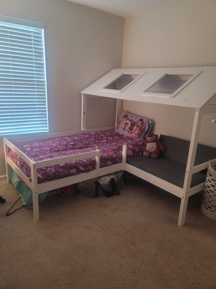 Girls House Bed