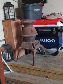 Antique Cast Iron Pot Belly Stove