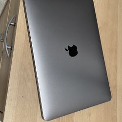 Apple MacBook Pro 2017