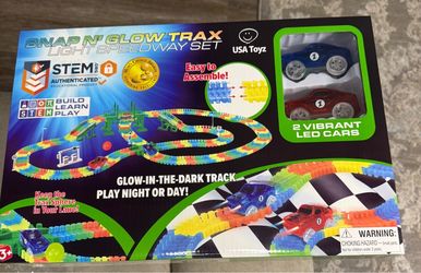 USA Toyz Snap N' Glow Trax Light Speedway Set