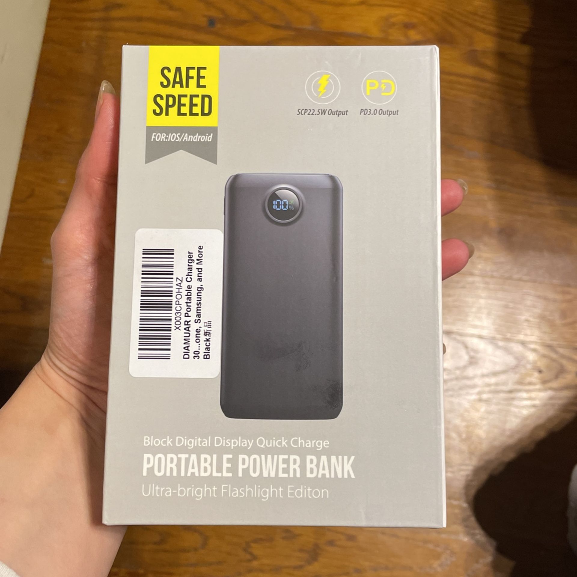Safe Speed Portable Power Bank With Flashlight