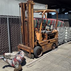 Forklift