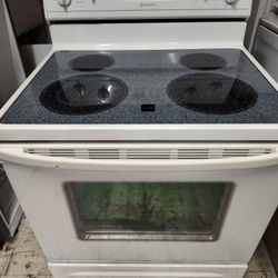 WHIRLPOOL SELF CLEANING OVEN GLASS TOP ELECTRIC STOVE IN WHITE 
