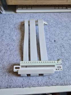 Double Reverse PCIe 4.0 Riser Cable