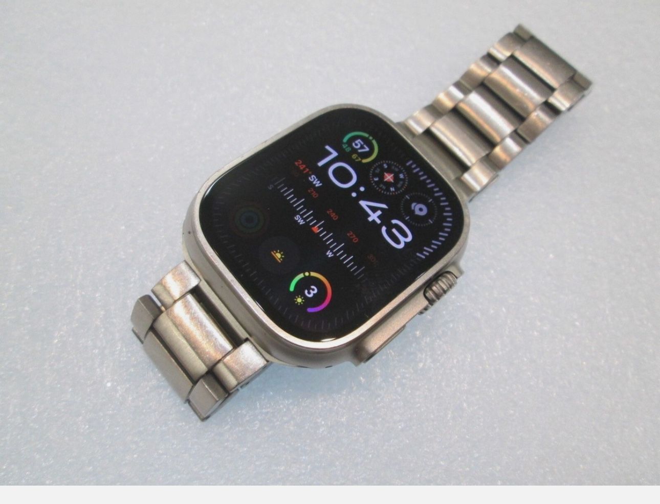 Ultra 1 Apple Watch Ultra GPS + Cellular, 49mm Titanium Case