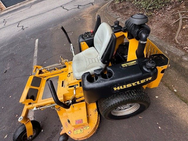 Hustler Zero Turn 52 Mower Kawasaki Engine