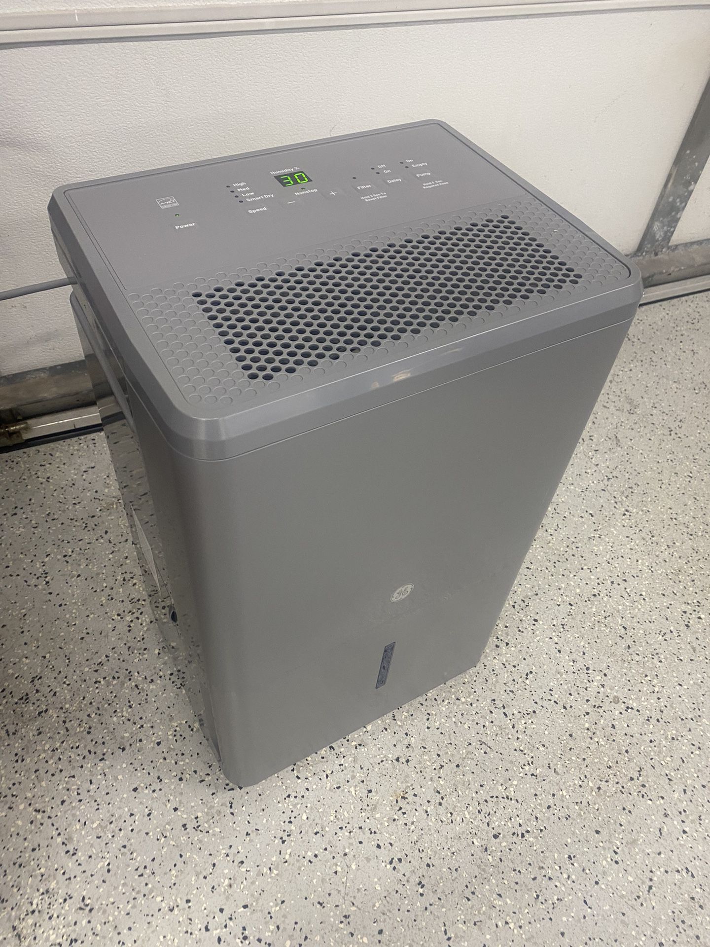 GE Dehumidifier with Built-in Pump 