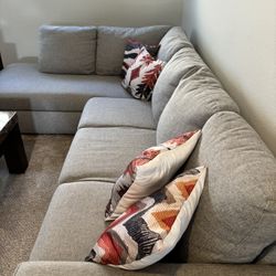 Modern Gray L-Shaped 5-Seat Sectional Sofa – Excellent Condition