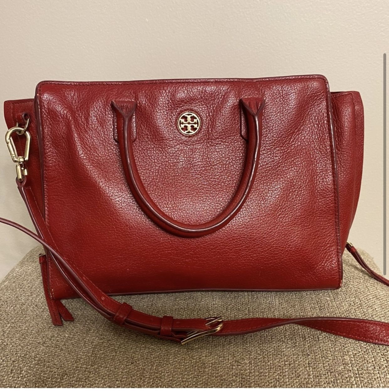 VERY RARE Tory Burch Leather Satchel in Red Leather