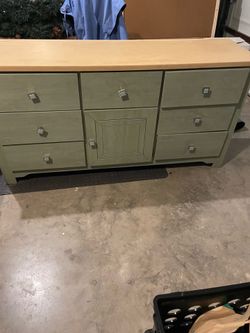 Dresser, mirror and side table