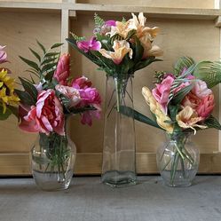 Artificial Flowers In Vases 