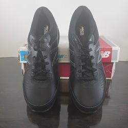New Balance 411v2 Black Leather Walking Shoes Women’s Size 6.5 NIB WW411BK2