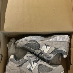 New Balance 2002r size 9 Men’s