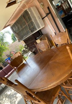 Table with 6 chairs country style