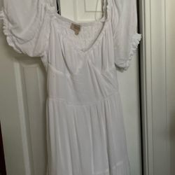 Woman’s Never Worn White Dress