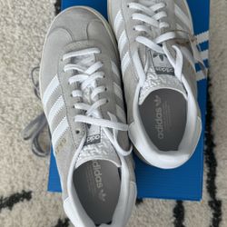 Adidas Gazelle 5.5 for Sale in Rahway NJ OfferUp