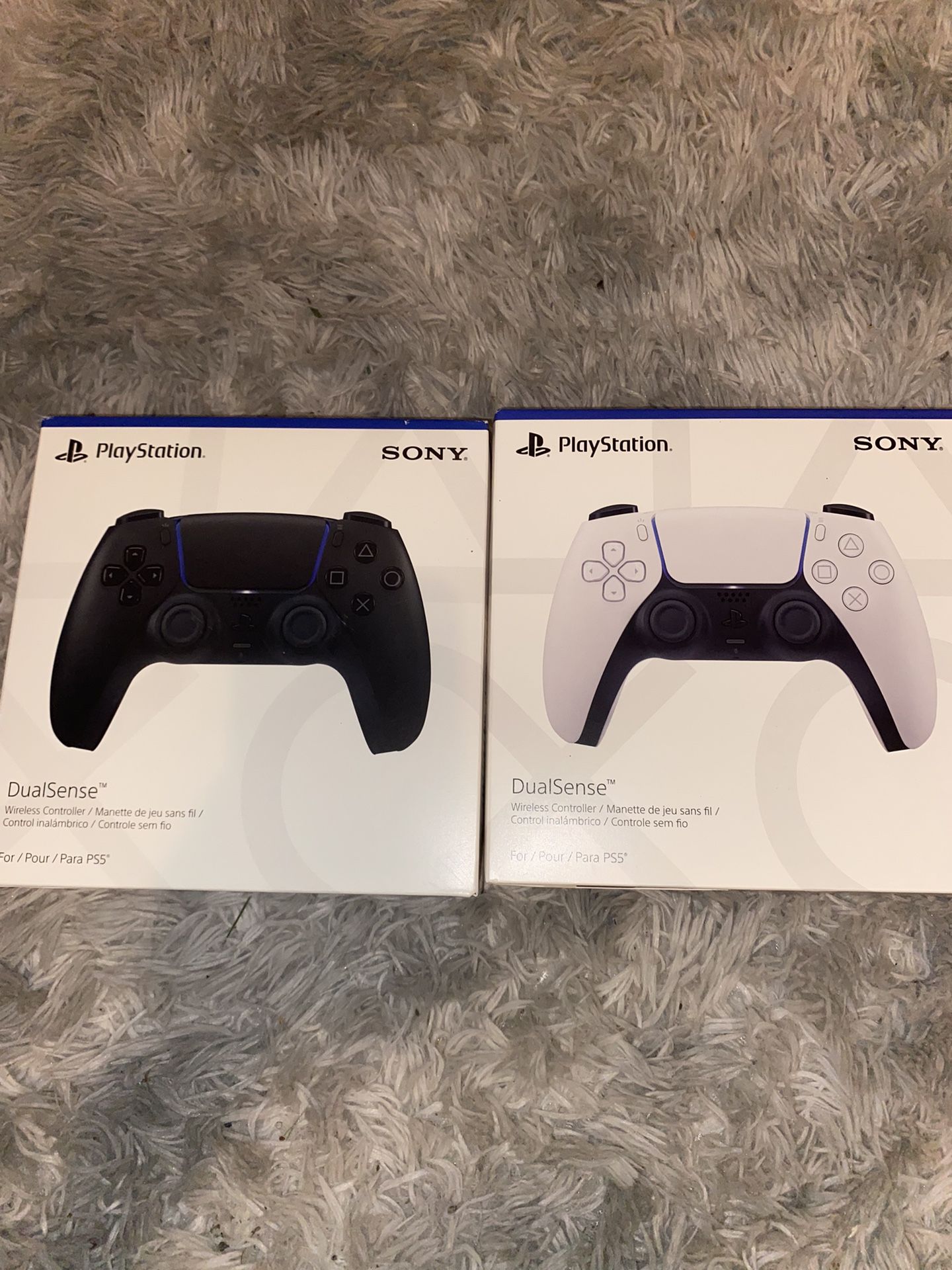PS5 Controllers 