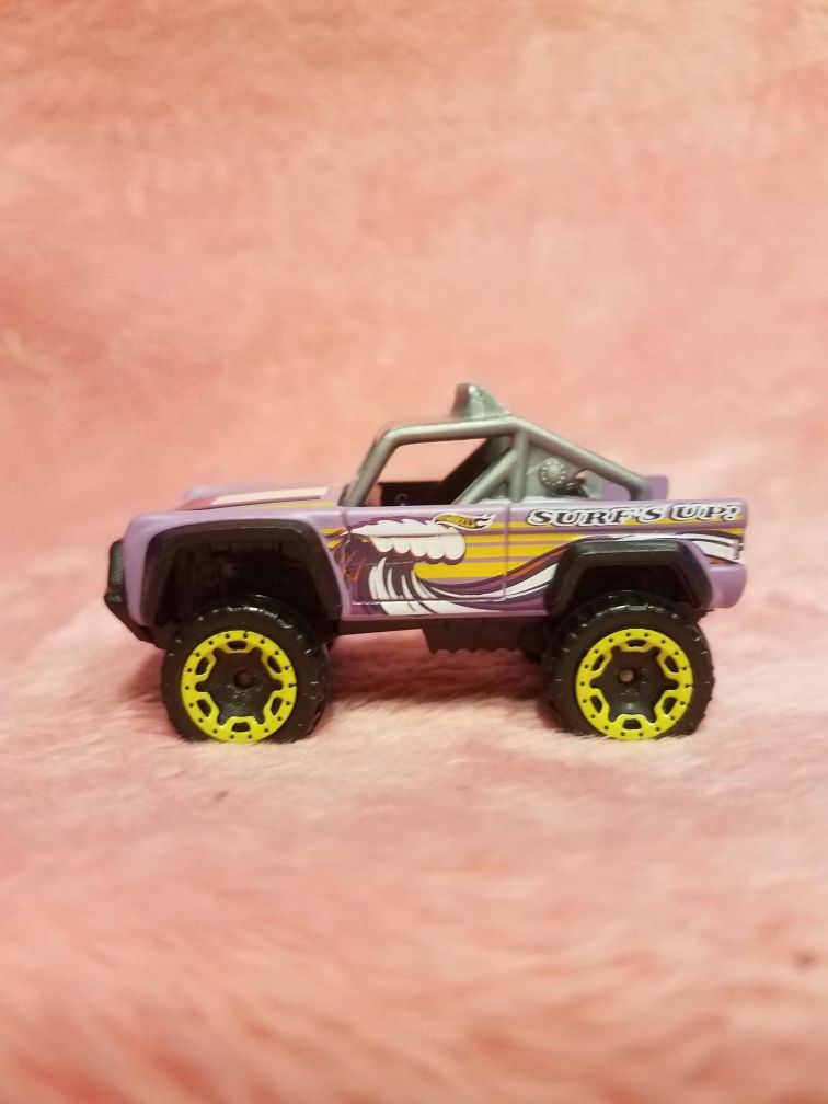 Diecast custom Ford Bronco 2007 Mattel car