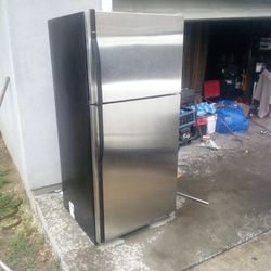 Stainless Steel Kenmore Priced To Sell