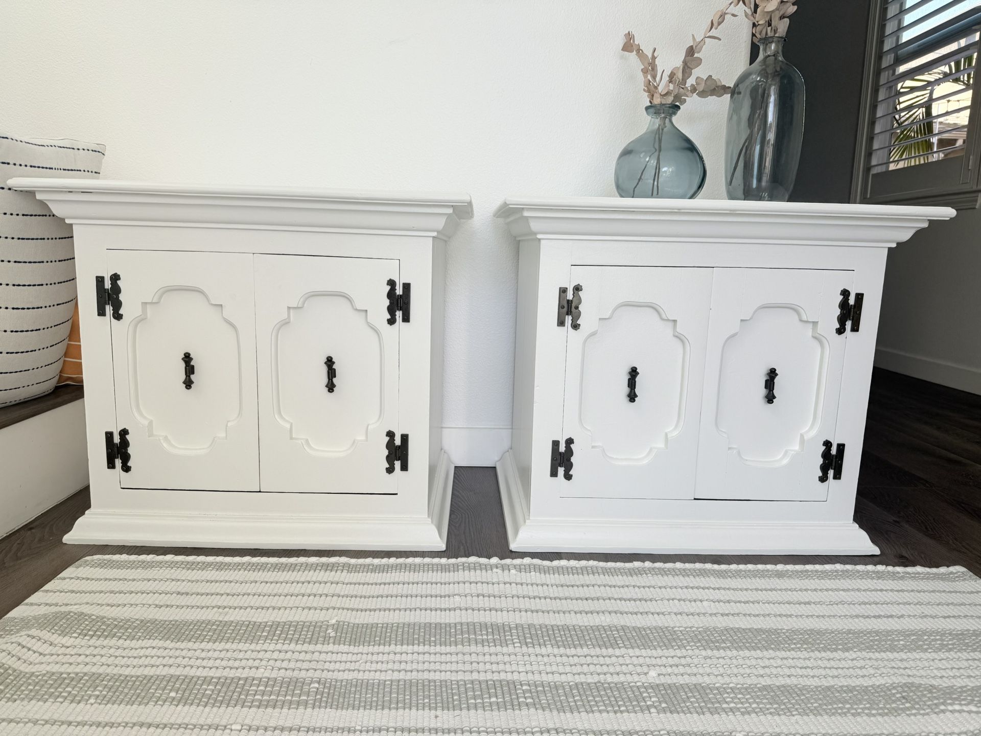 ✨Vintage 1975 Nightstands – Freshly Refinished ✨