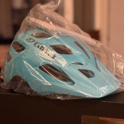 New MIPS Giro Bicycle Helmet (size 50-57)