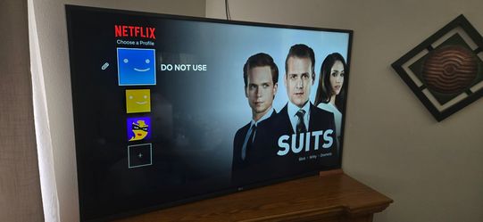 LG 55" TV  4K HDR 55UM730AUE