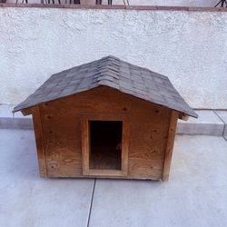 🐶 Handcrafted Wooden Dog House for Sale 🏡