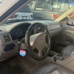 2002 Ford Explorer