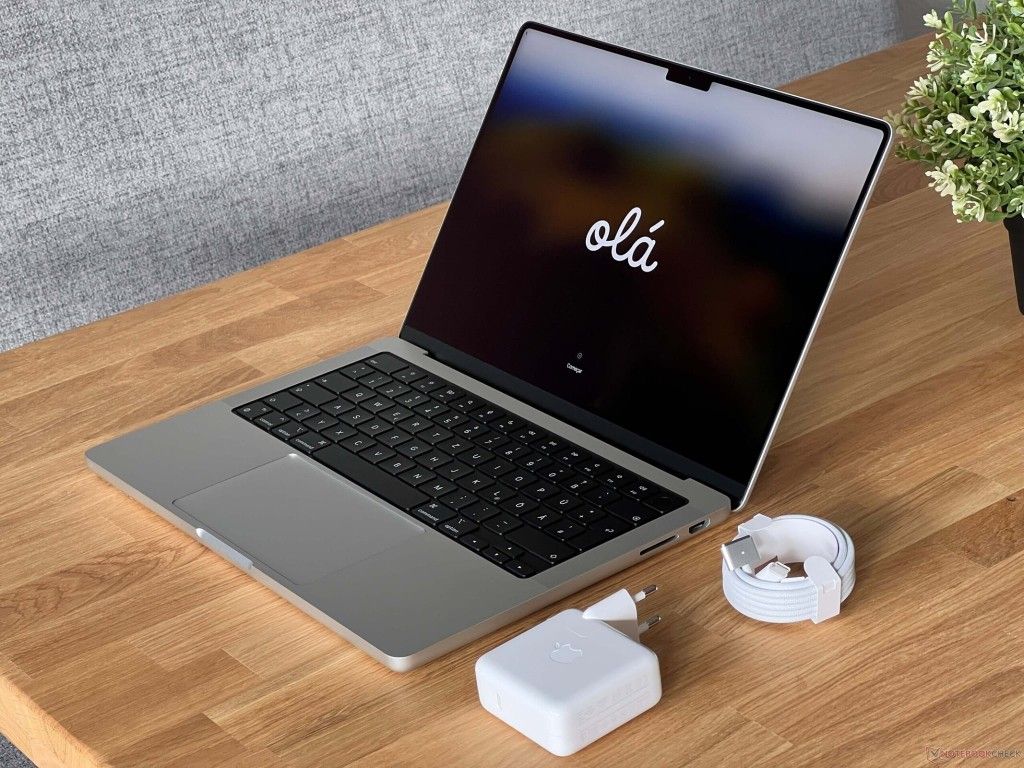 Apple MacBook Pro M3 Laptop