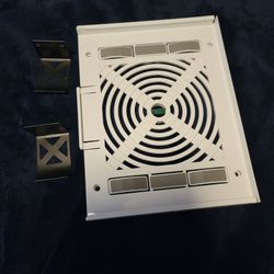 Xbox One S Wallmount W Controller Mounts