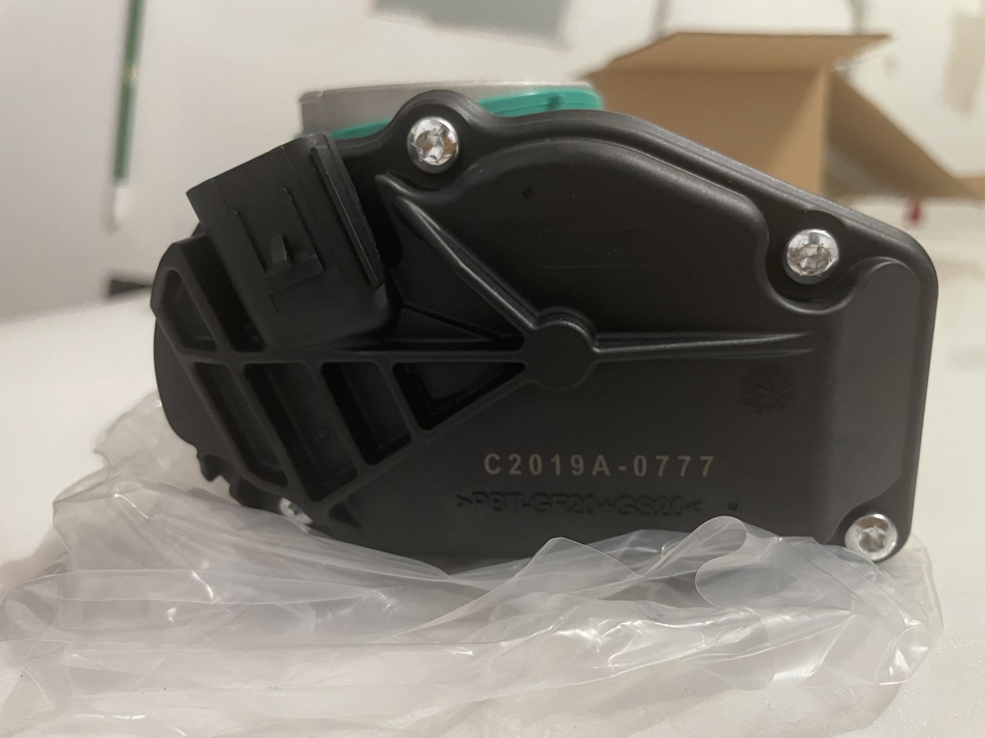 Throttle Body Compatible with Ford