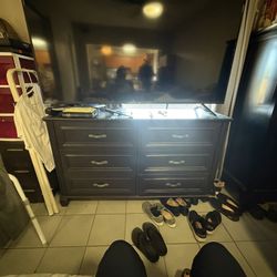 55 Lg Tv In Perfect Condition 