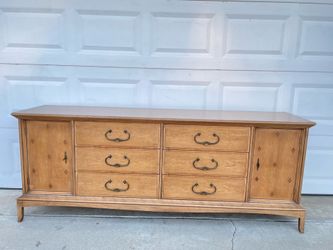 Vintage Thomasville Dresser