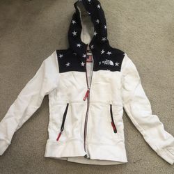 North Face White Jacket  -  Size  10 To 12