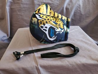 Jacksonville Jaguars Face Mask & Lanyard 2 Piece Set