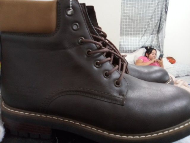 Guess Hiking Boots For Men Size 10