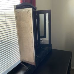 VANITY WITH MIRROR AND WOODEN STOOL 