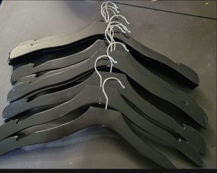 WOOD HANGERS