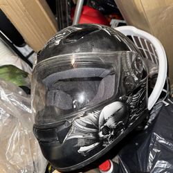 Motorcycle helmet